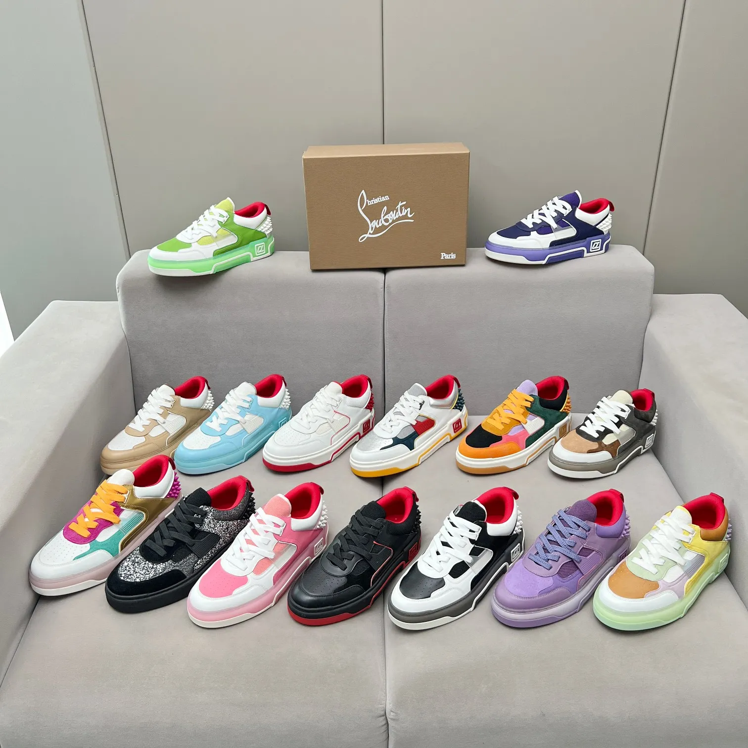 Men's shoes 💰700 🌹🌹🌹̋ Wang Junkai Yang Mi Xu Kai Zhang Jingyi Ding Chengxin Chen Muchi Wang Ziyi Same style Christian Louboutin 2024 [New product] ASTROLOUBI unisex thick-soled sports shoes red-soled shoes perfectly integrate fashion and sports, The fabrics are made of luxurious calfskin, soft suede, smooth satin and laminated leather, and the back is decorated with classic rivets. The interior is blended with a knitted tongue for added durability, breathability and quick-drying comfort. The outsole is made of a combination of EVA foam and imported rubber, and the colorful CL iconic letters on the side of the outsole show the brand's unique style. It is a ceiling-level comfortable skate shoe! ! ! Multiple colors available